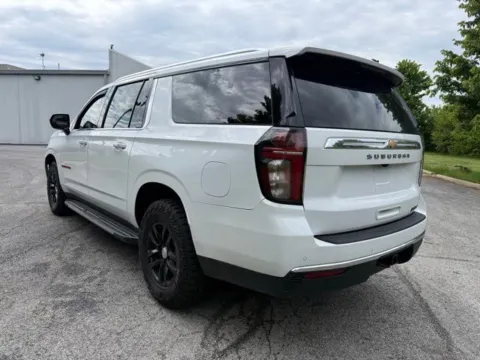 More photos of 2022 Chevrolet Suburban LT at Indy Luxury Motorsports, IN