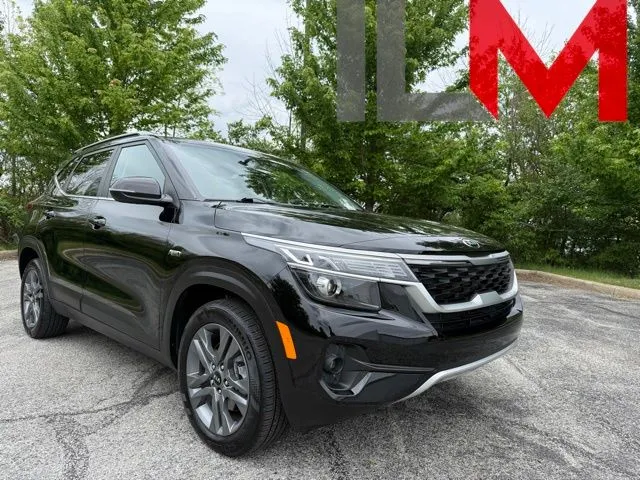 Black 2021 Kia Seltos S for sale in Indianapolis, IN