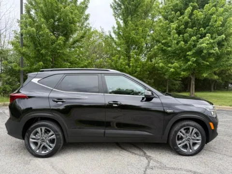 Photos of 2021 Kia Seltos S for sale in Indianapolis, IN at Indy Luxury Motorsports