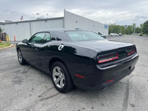 More photos of 2015 Dodge Challenger SXT at Indy Luxury Motorsports, IN