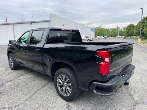 More photos of 2019 Chevrolet Silverado 1500 RST at Indy Luxury Motorsports, IN