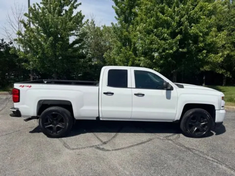 Photos of 2018 Chevrolet Silverado 1500 Custom for sale in Indianapolis, IN at Indy Luxury Motorsports