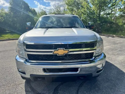 More photos of 2014 Chevrolet Silverado 2500HD LTZ at Indy Luxury Motorsports, IN