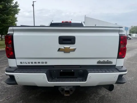 More photos of 2016 Chevrolet Silverado 3500HD High Country at Indy Luxury Motorsports, IN