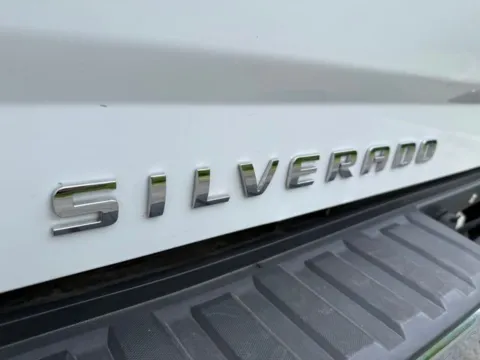 More photos of 2015 Chevrolet Silverado 1500 LT at Indy Luxury Motorsports, IN