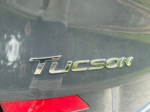 More photos of 2021 Hyundai Tucson Sport at Indy Luxury Motorsports, IN