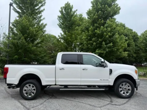 Photos of 2018 Ford F-350SD Lariat for sale in Indianapolis, IN at Indy Luxury Motorsports