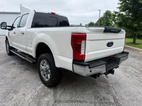 More photos of 2018 Ford F-350SD Lariat at Indy Luxury Motorsports, IN