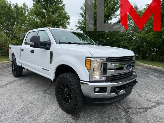 2017 Ford F-350 XLT 4x4 Crew Cab 6-1/2' Box SRW's photo
