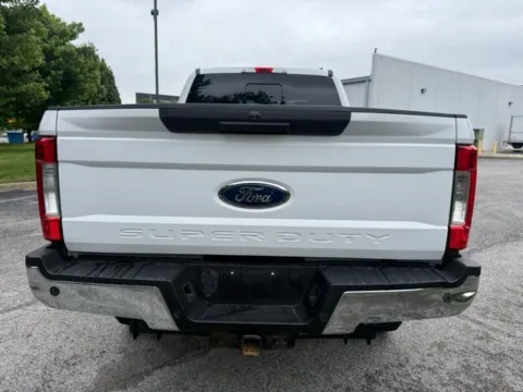 More photos of 2017 Ford F-350SD XLT at Indy Luxury Motorsports, IN