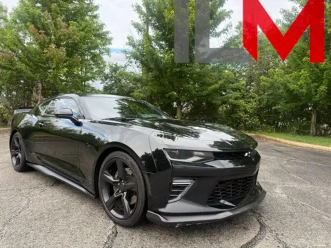 Black 2018 Chevrolet Camaro SS for sale in Indianapolis, IN