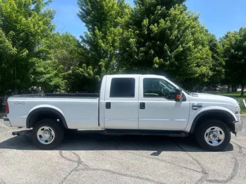 Another view of 2009 Ford F-350SD XLT for sale in Indianapolis, IN at Indy Luxury Motorsports