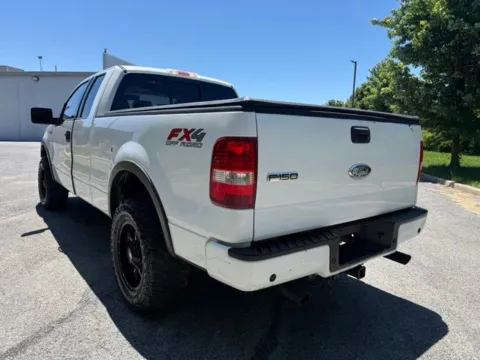 More photos of 2006 Ford F-150 XL at Indy Luxury Motorsports, IN
