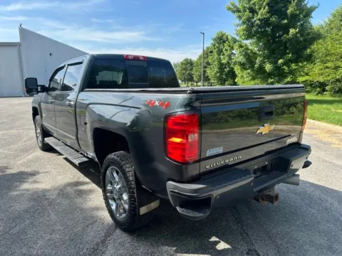 More photos of 2015 Chevrolet Silverado 2500HD High Country at Indy Luxury Motorsports, IN