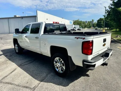 More photos of 2015 Chevrolet Silverado 2500HD High Country at Indy Luxury Motorsports, IN