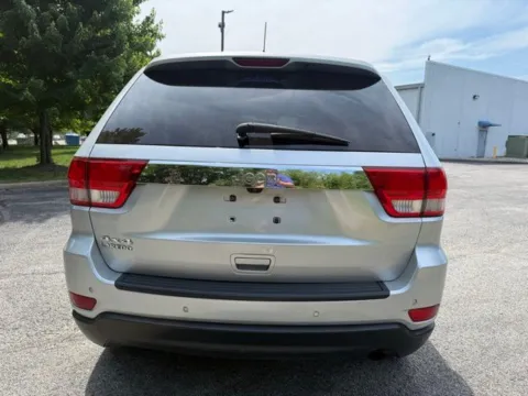 More photos of 2013 Jeep Grand Cherokee Laredo at Indy Luxury Motorsports, IN