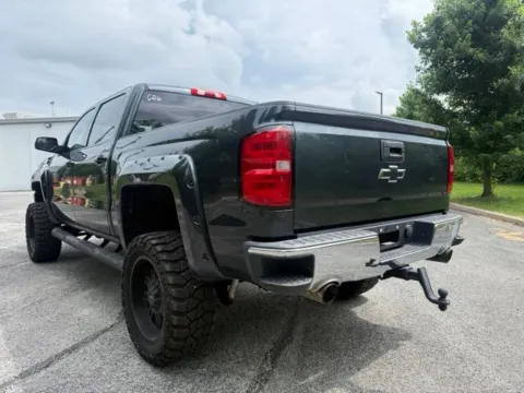 More photos of 2017 Chevrolet Silverado 1500 LT at Indy Luxury Motorsports, IN