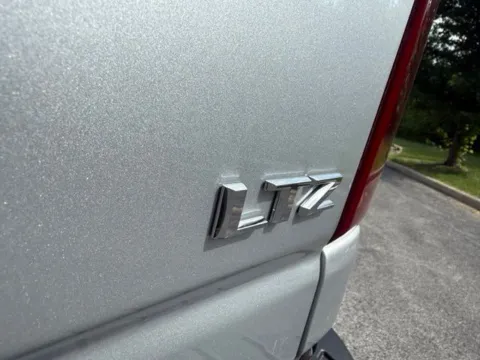 More photos of 2021 Chevrolet Silverado 2500HD LTZ at Indy Luxury Motorsports, IN