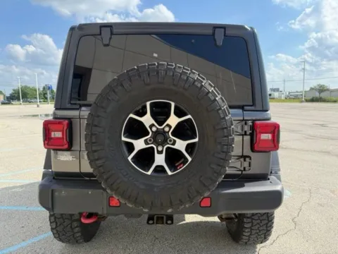 More photos of 2018 Jeep Wrangler Unlimited Rubicon at Indy Luxury Motorsports, IN