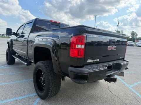 More photos of 2017 GMC Sierra 2500HD Denali at Indy Luxury Motorsports, IN