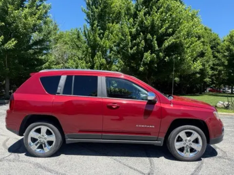 Photos of 2014 Jeep Compass Latitude for sale in Indianapolis, IN at Indy Luxury Motorsports