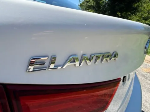 More photos of 2014 Hyundai Elantra SE at Indy Luxury Motorsports, IN