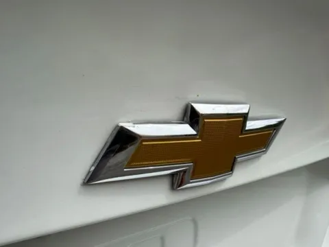 More photos of 2018 Chevrolet Malibu LT at Indy Luxury Motorsports, IN
