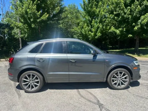 Photos of 2018 Audi Q3 2.0T Premium for sale in Indianapolis, IN at Indy Luxury Motorsports