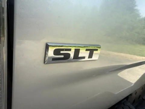 More photos of 2011 Ram 2500 SLT at Indy Luxury Motorsports, IN