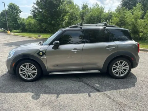 Another view of 2019 MINI Cooper S E Countryman for sale in Indianapolis, IN at Indy Luxury Motorsports