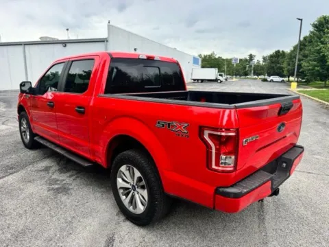 More photos of 2017 Ford F-150 XL at Indy Luxury Motorsports, IN