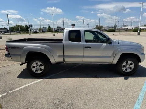 Photos of 2013 Toyota Tacoma for sale in Indianapolis, IN at Indy Luxury Motorsports