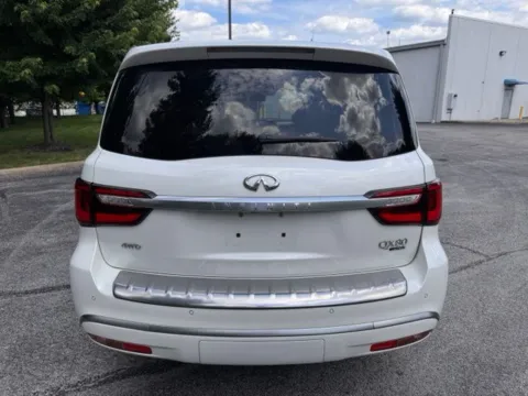 More photos of 2020 INFINITI QX80 Limited at Indy Luxury Motorsports, IN