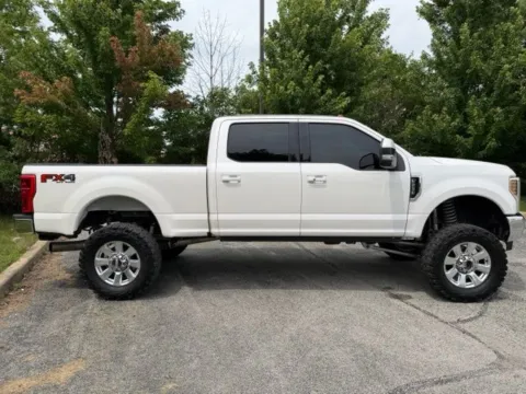 Another view of 2018 Ford F-250SD Lariat for sale in Indianapolis, IN at Indy Luxury Motorsports