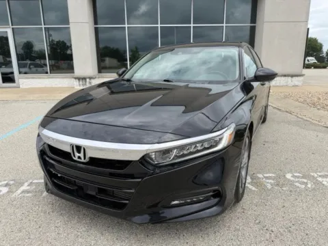Photos of 2018 Honda Accord EX-L for sale in Indianapolis, IN at Indy Luxury Motorsports