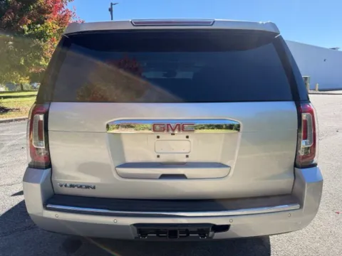 More photos of 2017 GMC Yukon Denali at Indy Luxury Motorsports, IN