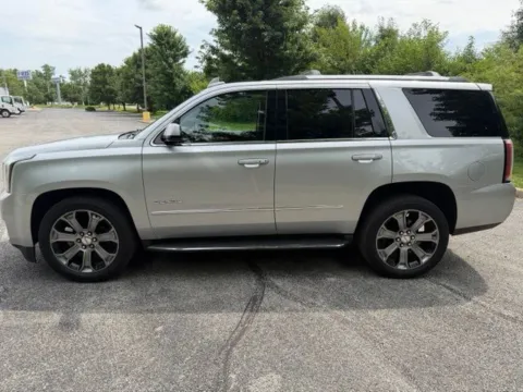 More photos of 2017 GMC Yukon Denali at Indy Luxury Motorsports, IN