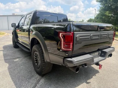 More photos of 2019 Ford F-150 Raptor at Indy Luxury Motorsports, IN