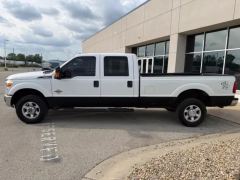 More photos of 2015 Ford F-250SD XLT at Indy Luxury Motorsports, IN