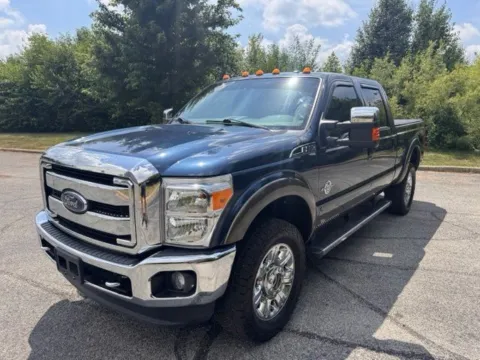 More photos of 2016 Ford F-350SD Lariat at Indy Luxury Motorsports, IN