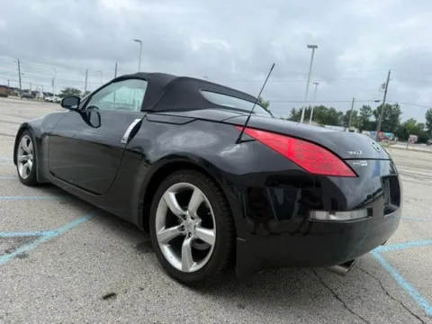 More photos of 2006 Nissan 350Z Touring at Indy Luxury Motorsports, IN