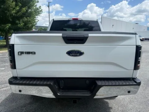 More photos of 2016 Ford F-150 XLT at Indy Luxury Motorsports, IN