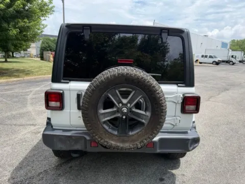 More photos of 2020 Jeep Wrangler Unlimited Sahara at Indy Luxury Motorsports, IN