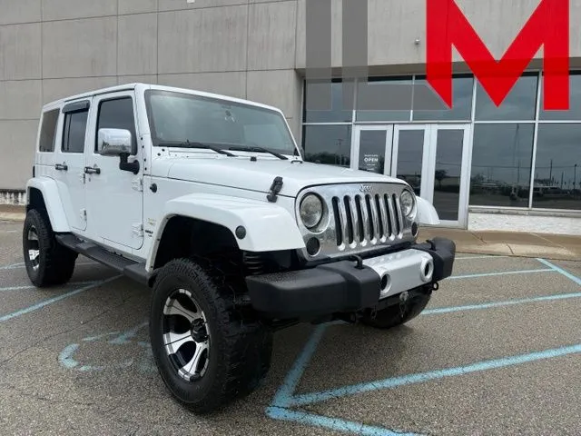 White 2014 Jeep Wrangler Unlimited Sahara for sale in Indianapolis, IN