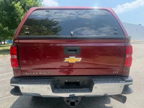 More photos of 2015 Chevrolet Silverado 2500HD LTZ at Indy Luxury Motorsports, IN