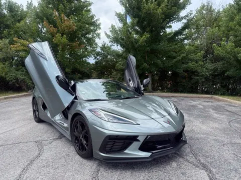 More photos of 2022 Chevrolet Corvette Stingray at Indy Luxury Motorsports, IN
