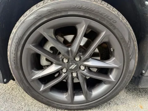 More photos of 2022 Dodge Charger GT at Indy Luxury Motorsports, IN