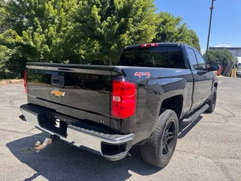 More photos of 2017 Chevrolet Silverado 1500 LT at Indy Luxury Motorsports, IN