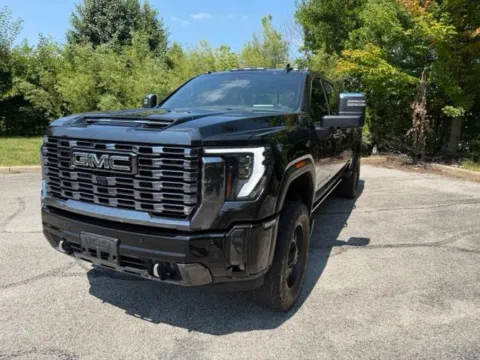 Photos of 2024 GMC Sierra 2500HD Denali Ultimate for sale in Indianapolis, IN at Indy Luxury Motorsports