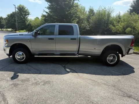 More photos of 2024 Ram 3500 Tradesman at Indy Luxury Motorsports, IN